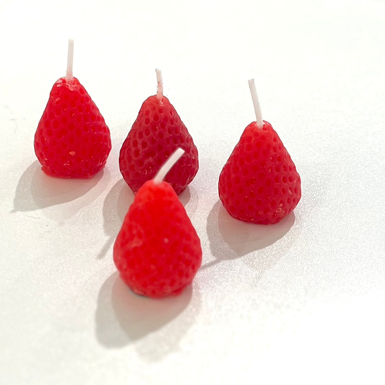 Juicy Strawberry mini Candles