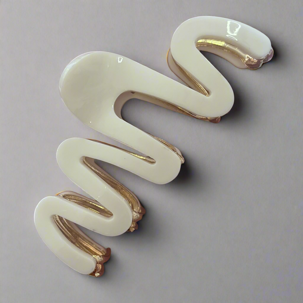 Small Metal and Acetate squiggle hair claw clip