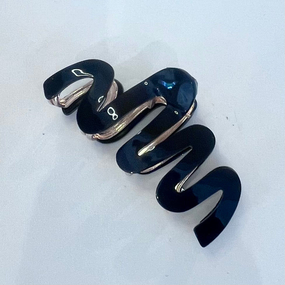 Small Metal and Acetate squiggle hair claw clip