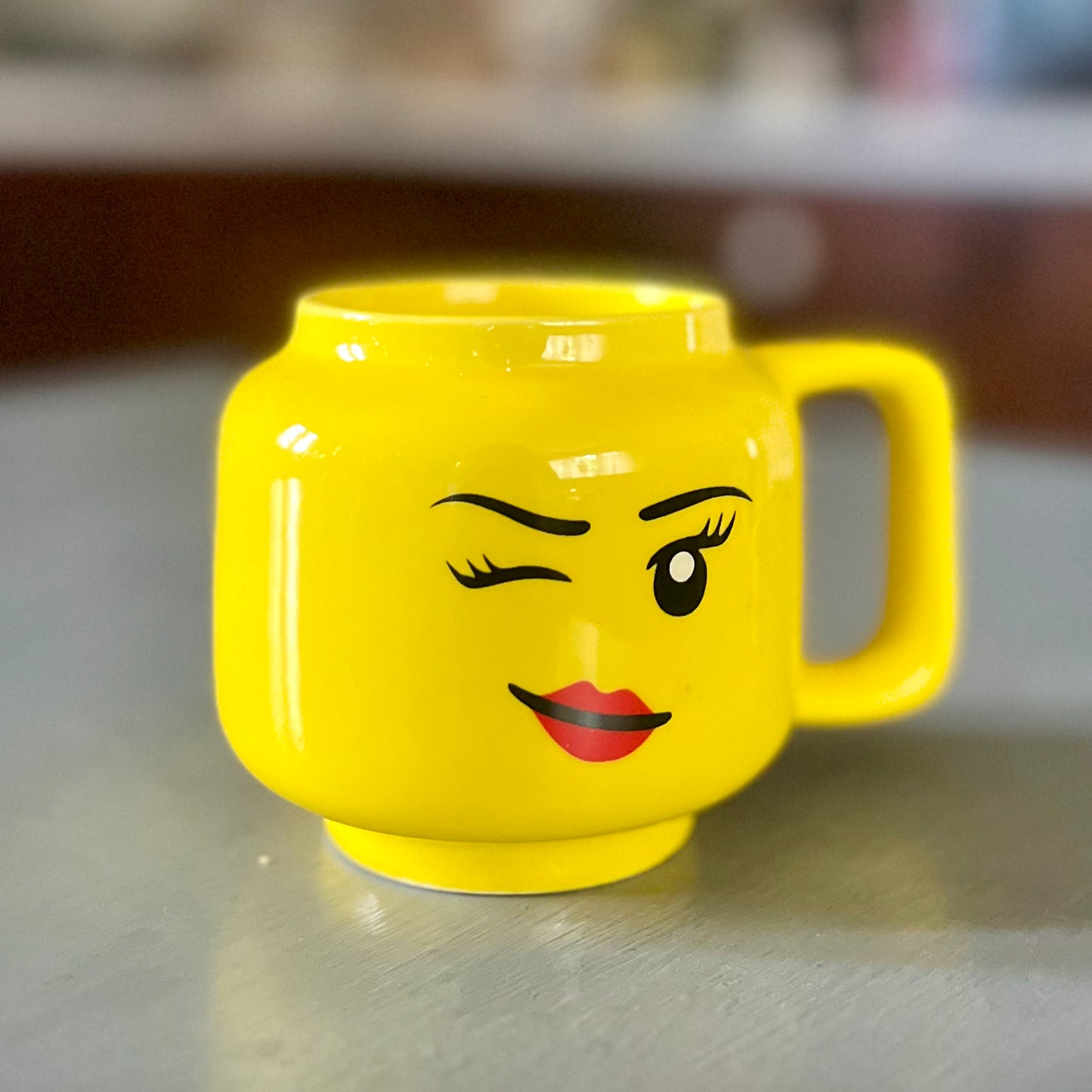 Mini figure head mug, winking